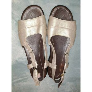 STONEFLY US 8M/ EU 39 Shiny Gold Leather Slingback Open Toe Sandals